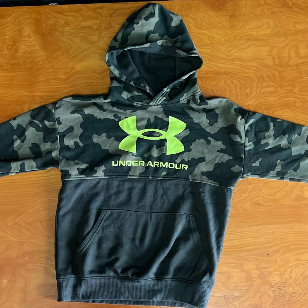 Under Armour XL loose sweatshirt